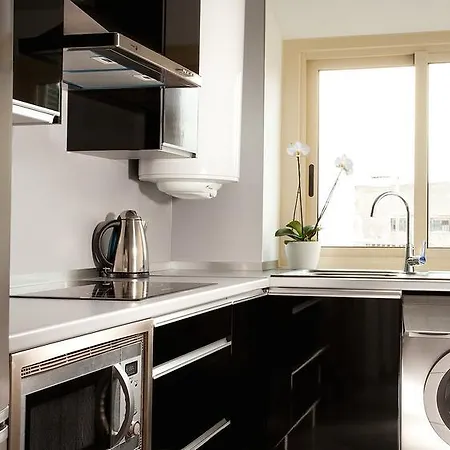 Urbanliving Liborio Apartment *
